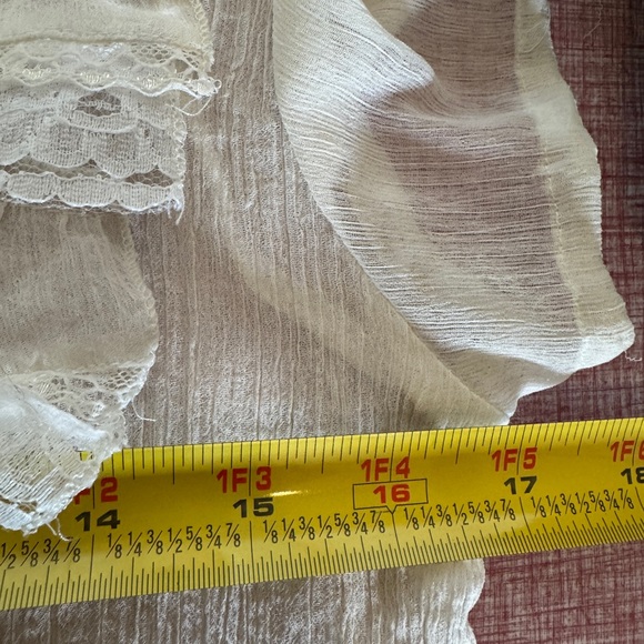 Fire Los Angeles Ivory Lace Blouse - Picture 12 of 13